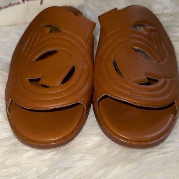 FERRAGAMO Gancini sandals - Picture 9 of 16